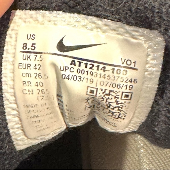 Nike Mamba Wht/Blk Men’s size 8.5 - Picture 12 of 12